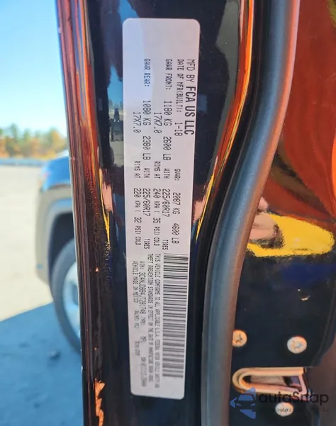 2018 Jeep Compass Latitude из США, поврежденный, VIN 3C4NJDBB4JT281748